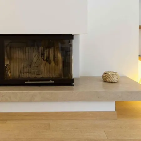 Stylish 3-bedroom & Terrace Apartamento *