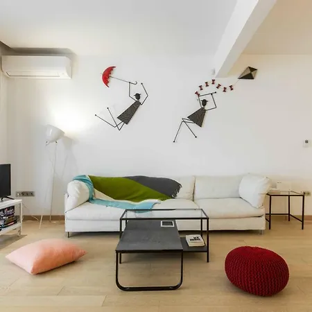 Stylish 3-bedroom & Terrace *
