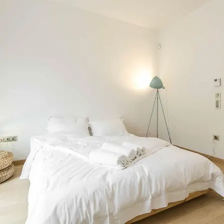 Stylish 3-bedroom & Terrace アパート テッサロニキ