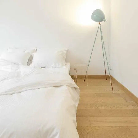 Stylish 3-bedroom & Terrace アパート