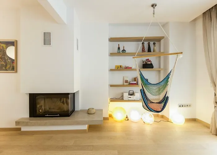 Stylish 3-bedroom & Terrace * Soluň