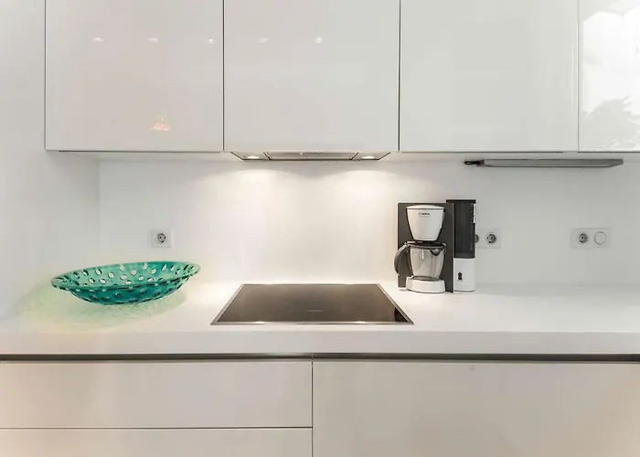 Stylish 3-bedroom & Terrace