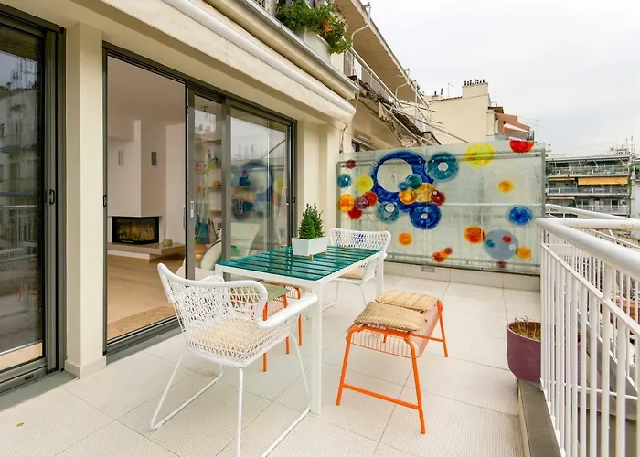 Stylish 3-bedroom & Terrace *